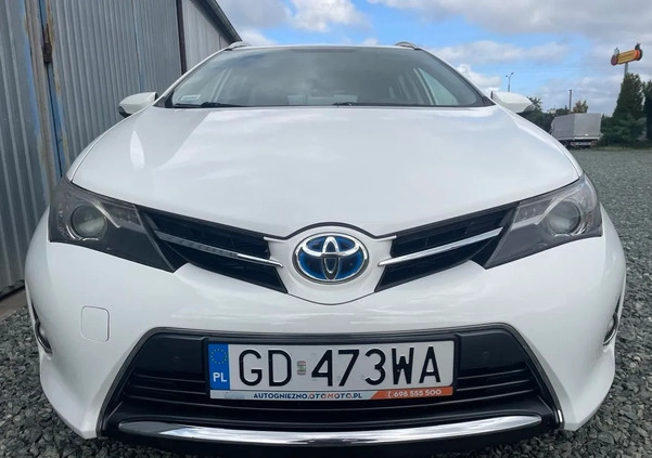 Toyota Auris cena 48900 przebieg: 202418, rok produkcji 2015 z Gniezno małe 326